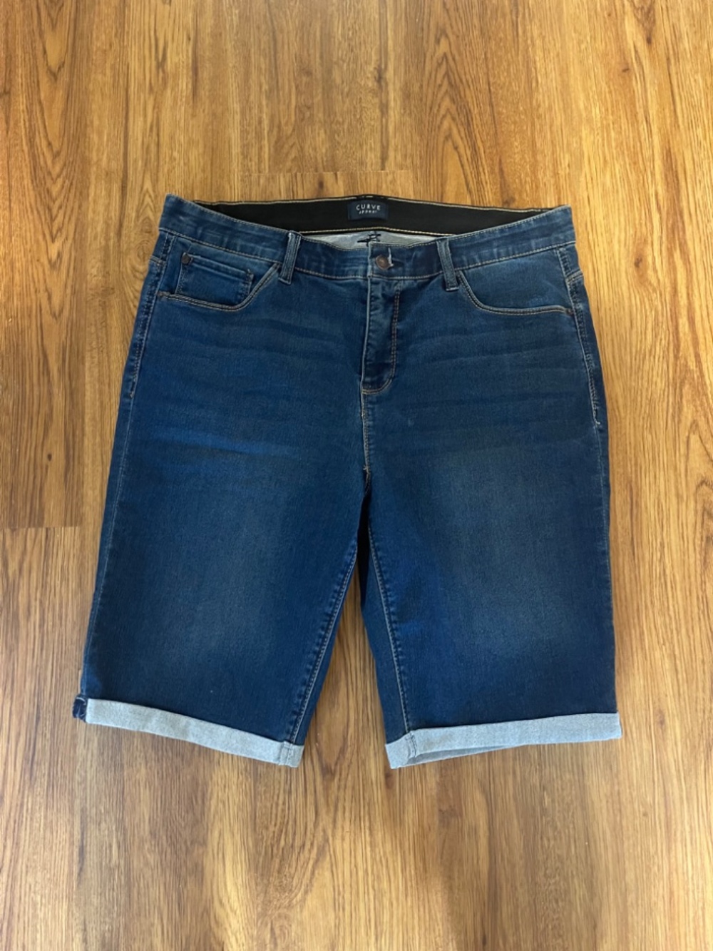 Curve Appeal Jean Shorts - Picture 4 of 9